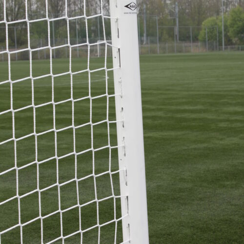 Voetbaldoelen met ingefreesde netprofielen. Netter en duurzamer kan bijna niet!